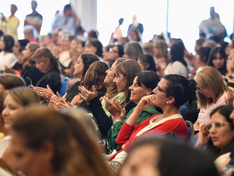 Docentes entrerrianos y universitarios inician medidas de fuerza Docentes entrerrianos y universitarios inician medidas de fuerza