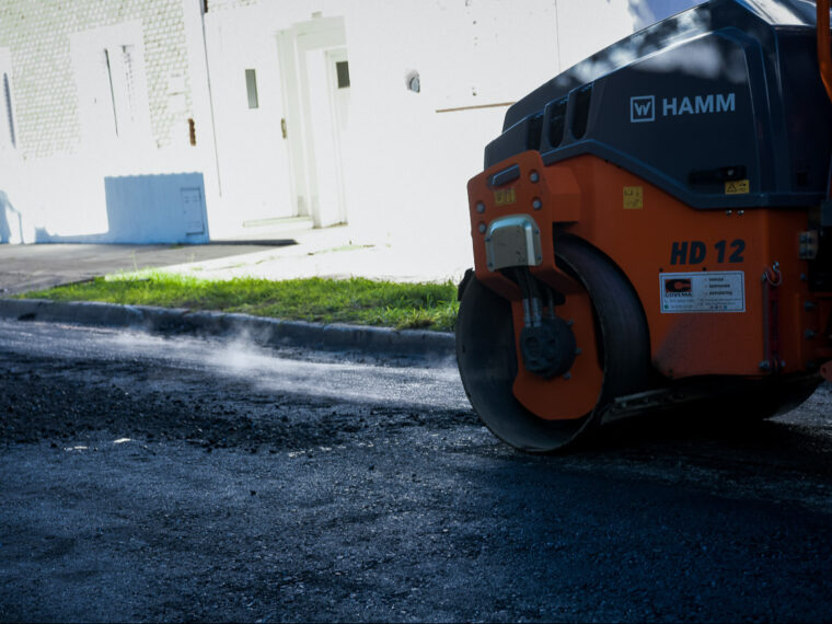 El Municipio intensifica la recuperación vial en distintos puntos de Paraná El Municipio intensifica la recuperación vial en distintos puntos de Paraná