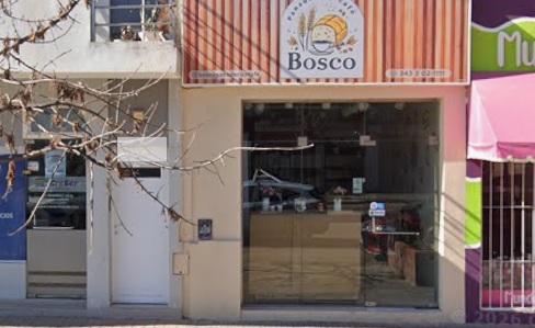 Robaron y ocasionaron destrozos en una panadería
