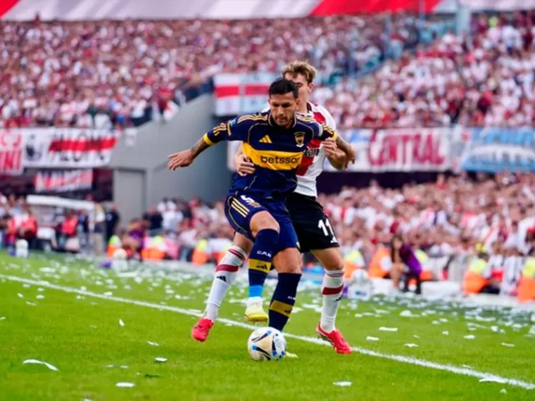 Boca le ganó 1 a 0 a River y festejó en el Monumental