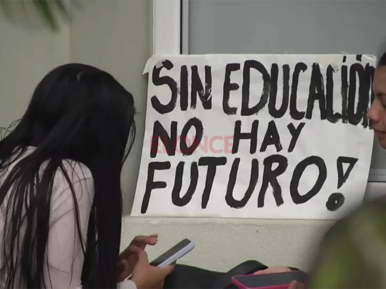 Docentes universitarios inician una nueva semana de paro