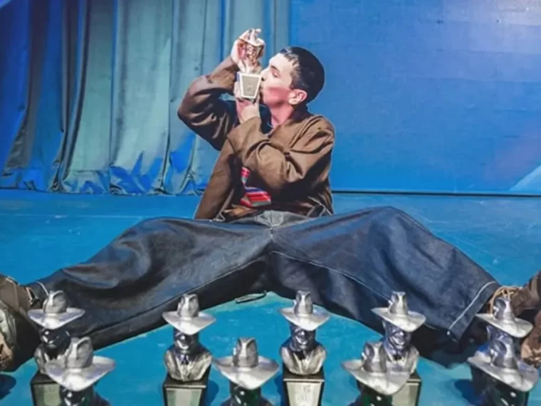 Milo J arrasó en los Premios Gardel y se llevó el Oro por Álbum del Año