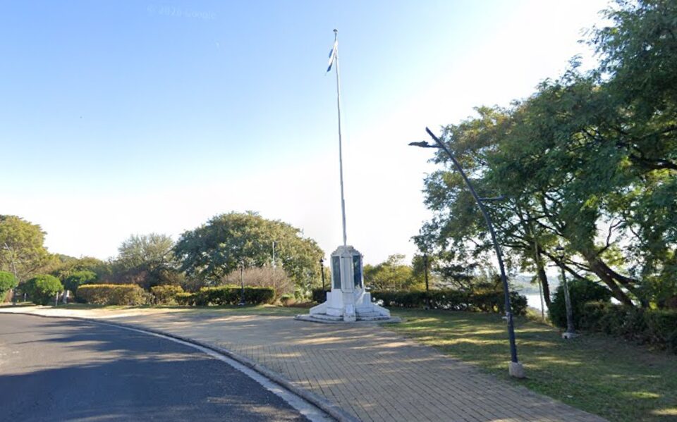 El Municipio y escuelas izarán la Bandera Argentina en conmemoración de la elevación a Villa de Paraná