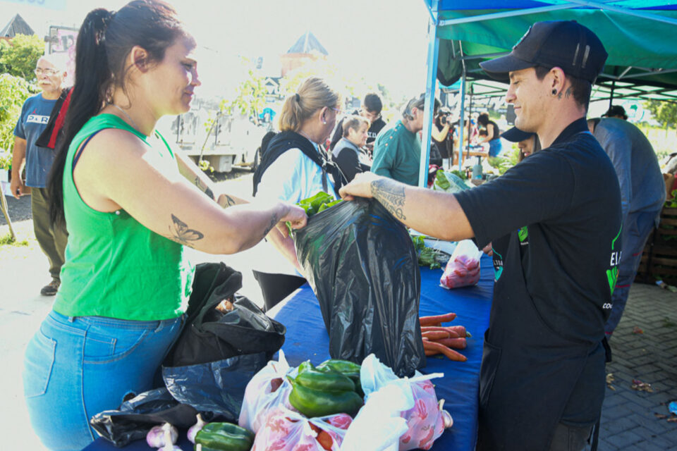 La Feria en tu Barrio comercializa alimentos a precios accesibles