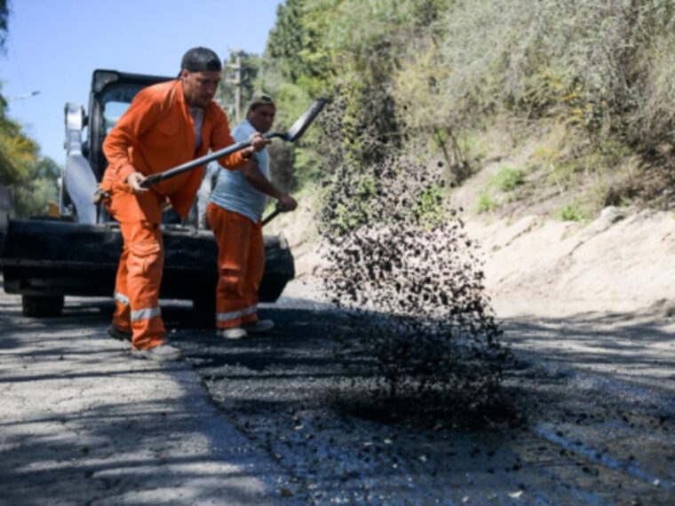 La Municipalidad profundiza el plan de saneamiento y recuperación vial