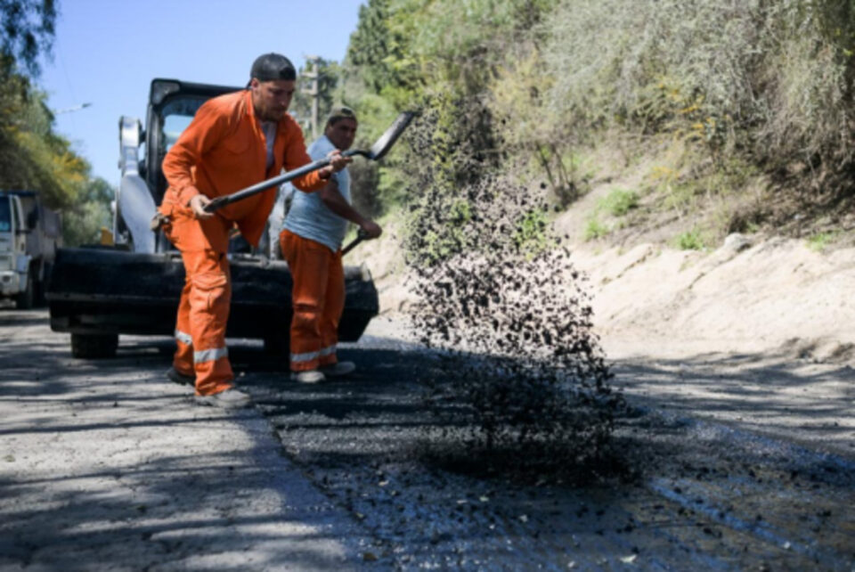 La Municipalidad profundiza el plan de saneamiento y recuperación vial