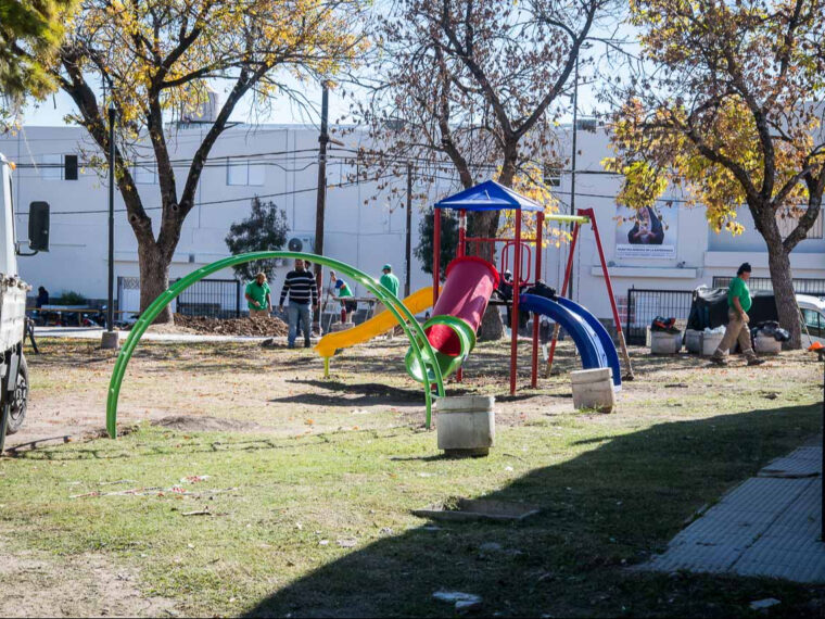 Día de la Bandera en Paraná: inaugurarán la plaza Primera Junta con la Peña de la Esperanza Día de la Bandera en Paraná: inaugurarán la plaza Primera Junta con la Peña de la Esperanza
