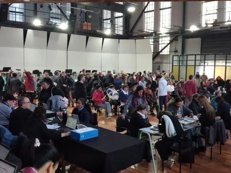Extienden en Paraná el operativo de renovación de las Tarjetas Riesgo Social vencidas