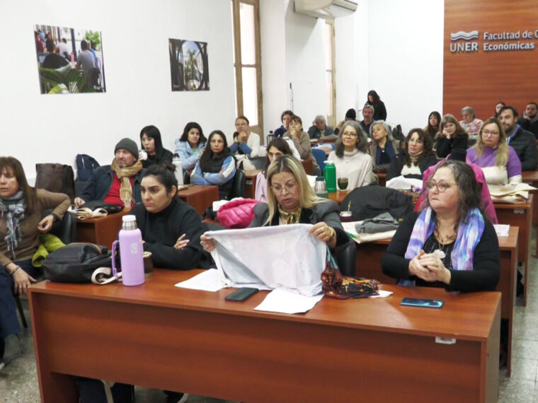 Diseña Paraná: más de 300 emprendedores participan de las Clínicas de Diseño