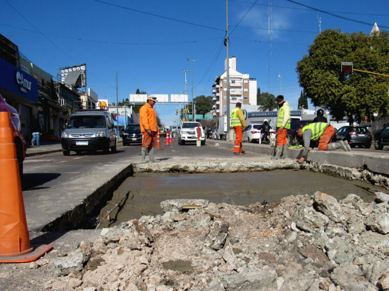 Corte de tránsito en avenida Ramírez por trabajos de hormigonado Corte de tránsito en avenida Ramírez por trabajos de hormigonado