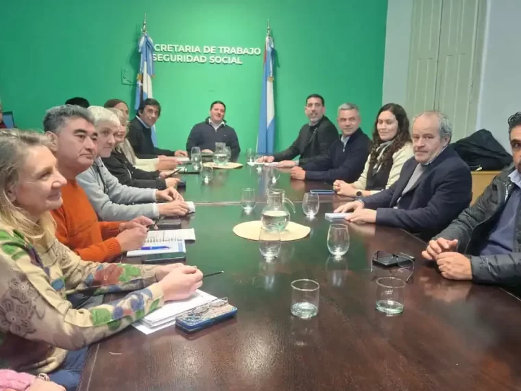Paritarias: Docentes rechazaron la nueva oferta del gobierno Paritarias: Docentes rechazaron la nueva oferta del gobierno
