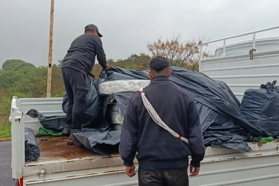 Defensa Civil asistió viviendas por anegamientos tras la tormenta en Paraná