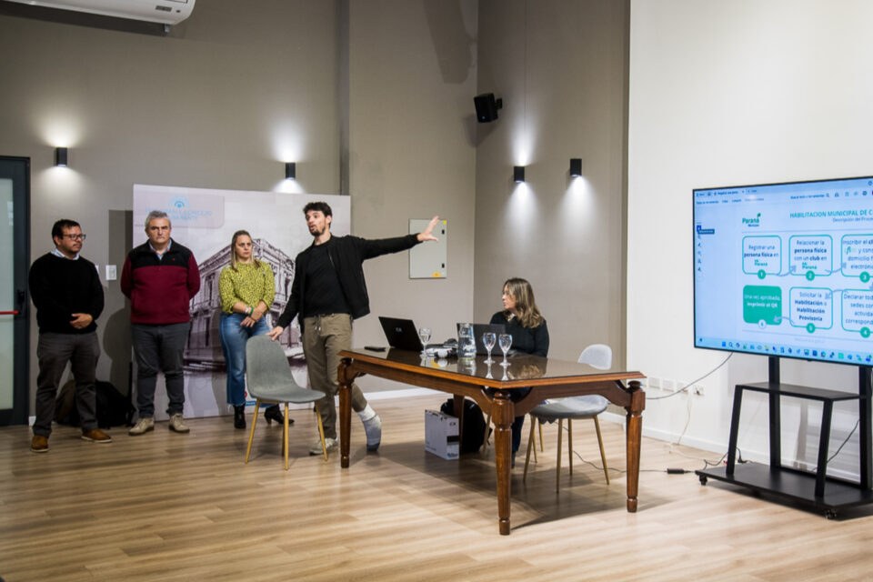 Capacitan a clubes en el proceso de Tramitación Digital Inteligente