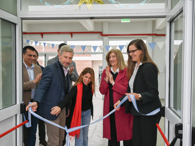 Frigerio y Romero inauguraron el edificio de la Escuela «Del Bicentenario» en Paraná Frigerio y Romero inauguraron el edificio de la Escuela «Del Bicentenario» en Paraná