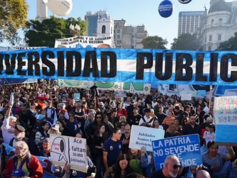 Docentes universitarios anunciaron un paro nacional para el 27 y 28 de agosto Docentes universitarios anunciaron un paro nacional para el 27 y 28 de agosto