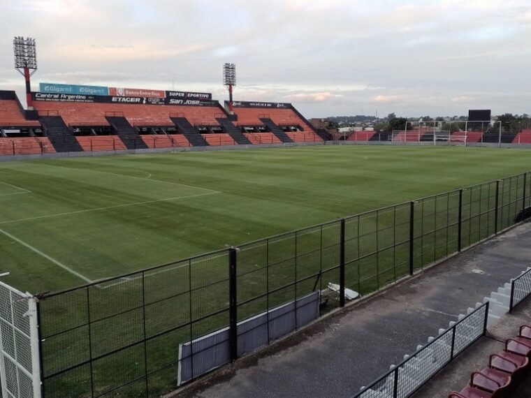 Patronato recibe a Gimnasia de Jujuy Patronato recibe a Gimnasia de Jujuy