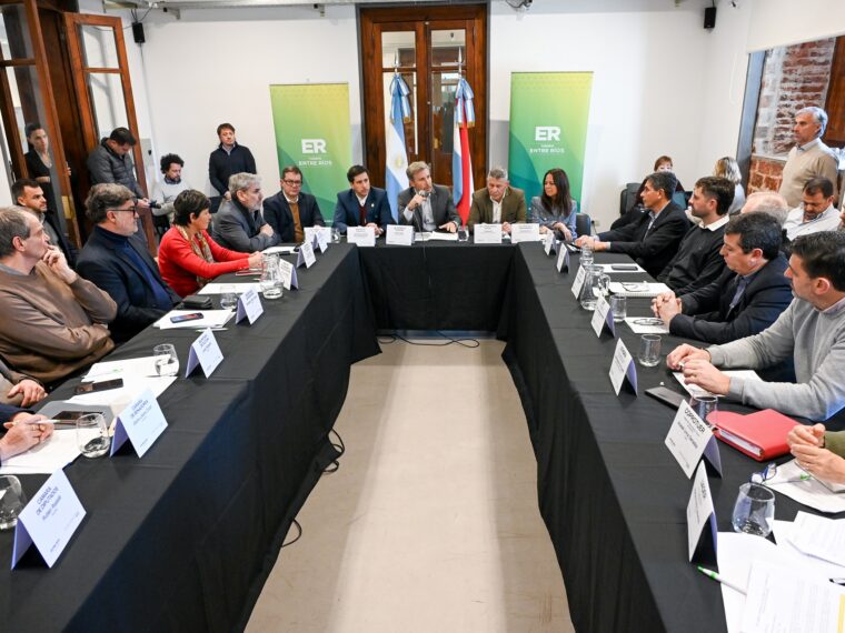 El gobernador anunció medidas de alivio para el sector turístico El gobernador anunció medidas de alivio para el sector turístico