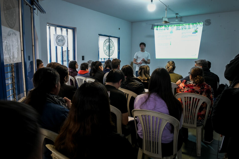 Impulsan la formación para emprendedores gastronómicos en la comisión vecinal 19 de Septiembre