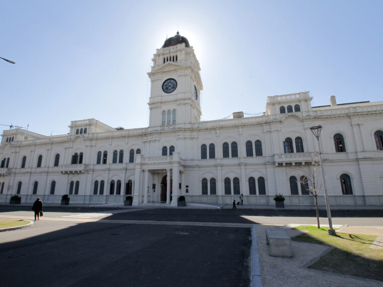El jueves iniciará el cronograma de pagos para la administración pública provincial El jueves iniciará el cronograma de pagos para la administración pública provincial