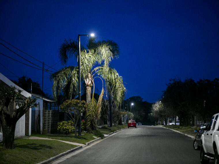 Paraná alcanzó el 89% de alumbrado LED con nuevas obras en Parque del Lago Paraná alcanzó el 89% de alumbrado LED con nuevas obras en Parque del Lago