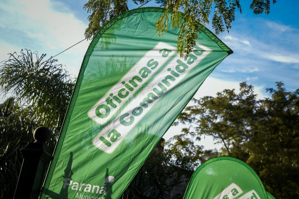 Oficinas a la Comunidad acerca servicios en la vecinal Güiraldes