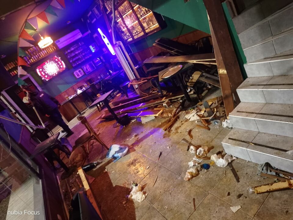 Quince heridos al caer el entrepiso de un bar de Paraná: siete fueron llevados al hospital