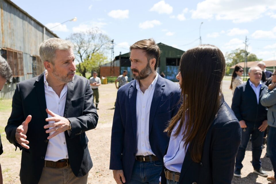 Creciente del Uruguay: Frigerio y Azcué supervisaron en Concordia el operativo de prevención y asistencia