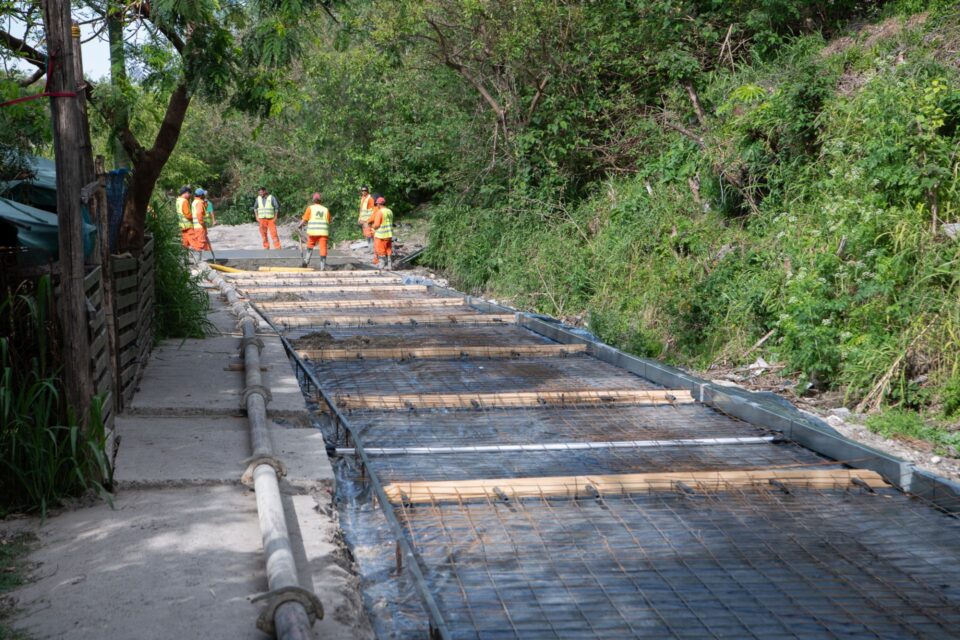 La Municipalidad avanza con la pavimentación de nuevas calles en Bajada Grande