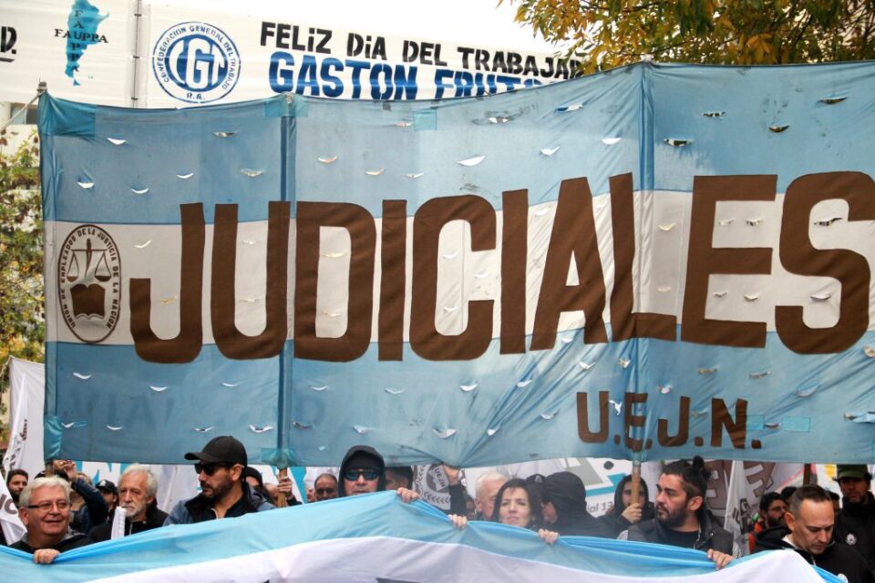 Judiciales convocaron a un paro nacional de 24 horas para este viernes