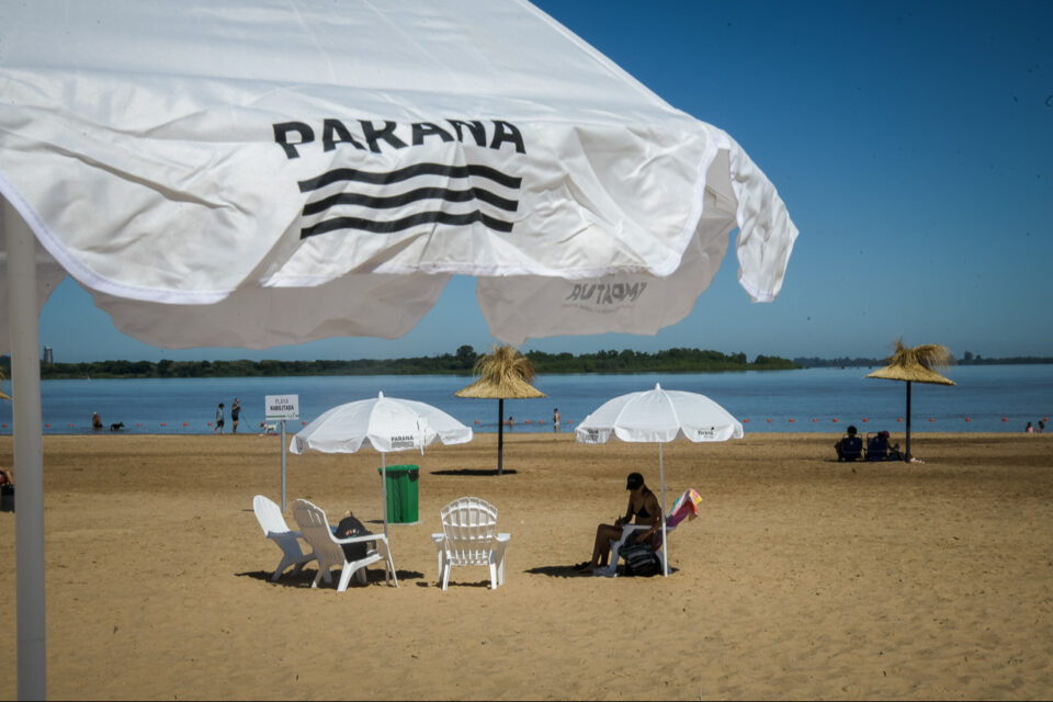 Habilitaron el boyado y el servicio de guardavidas en el balneario Thompson