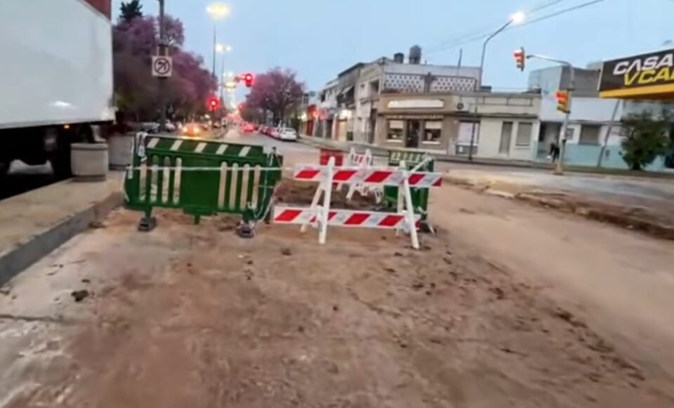 Finalizó reparación de cañería en avenida Ramírez